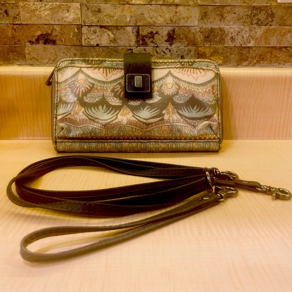 Sakroots crossbody wallet - Picture 1 of 8